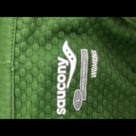 Saucony green women’s pullover - Picture 7 of 7